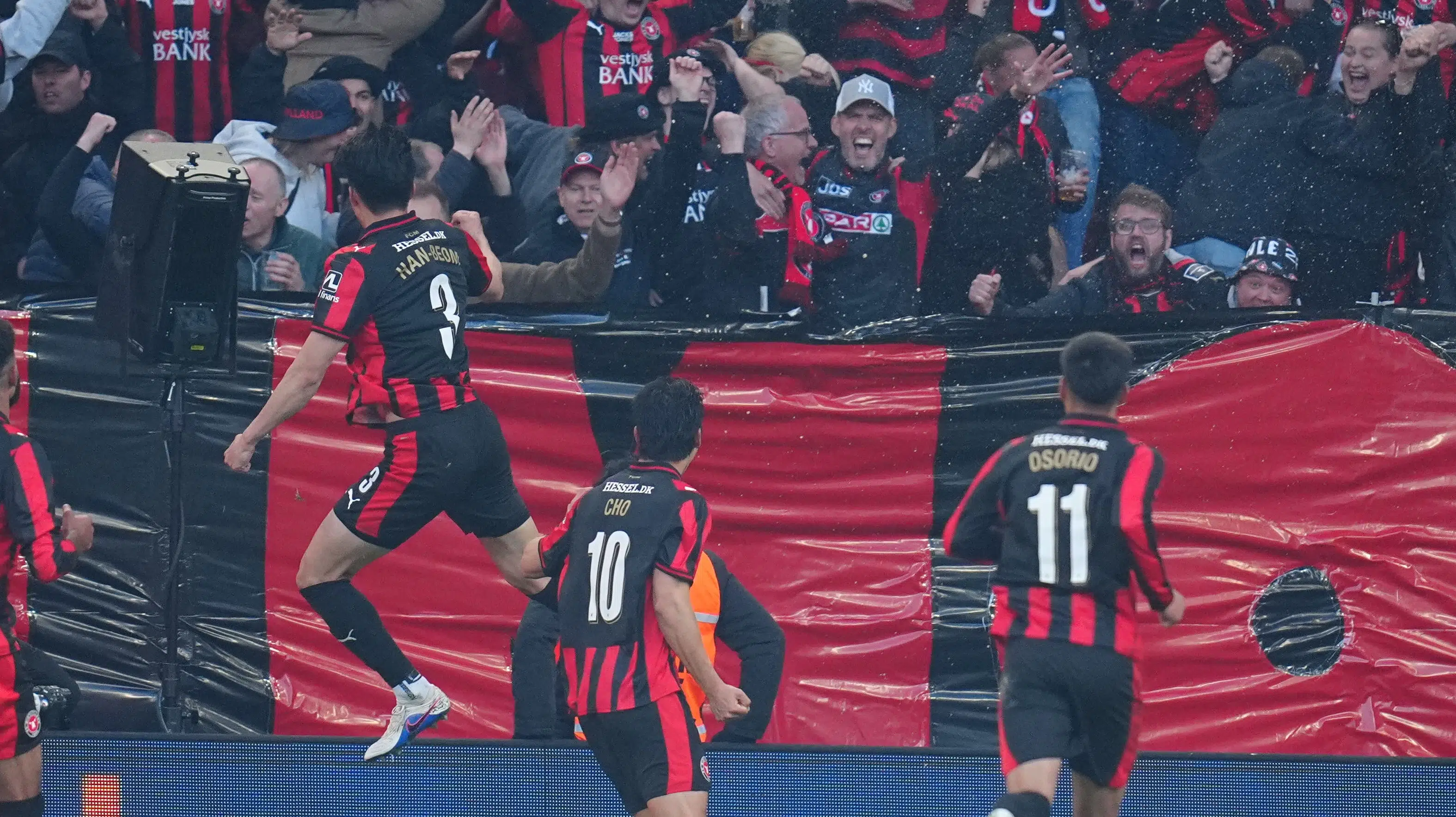 Sydkoreansk pande knækker FCK og sikrer FCM pokaltriumf