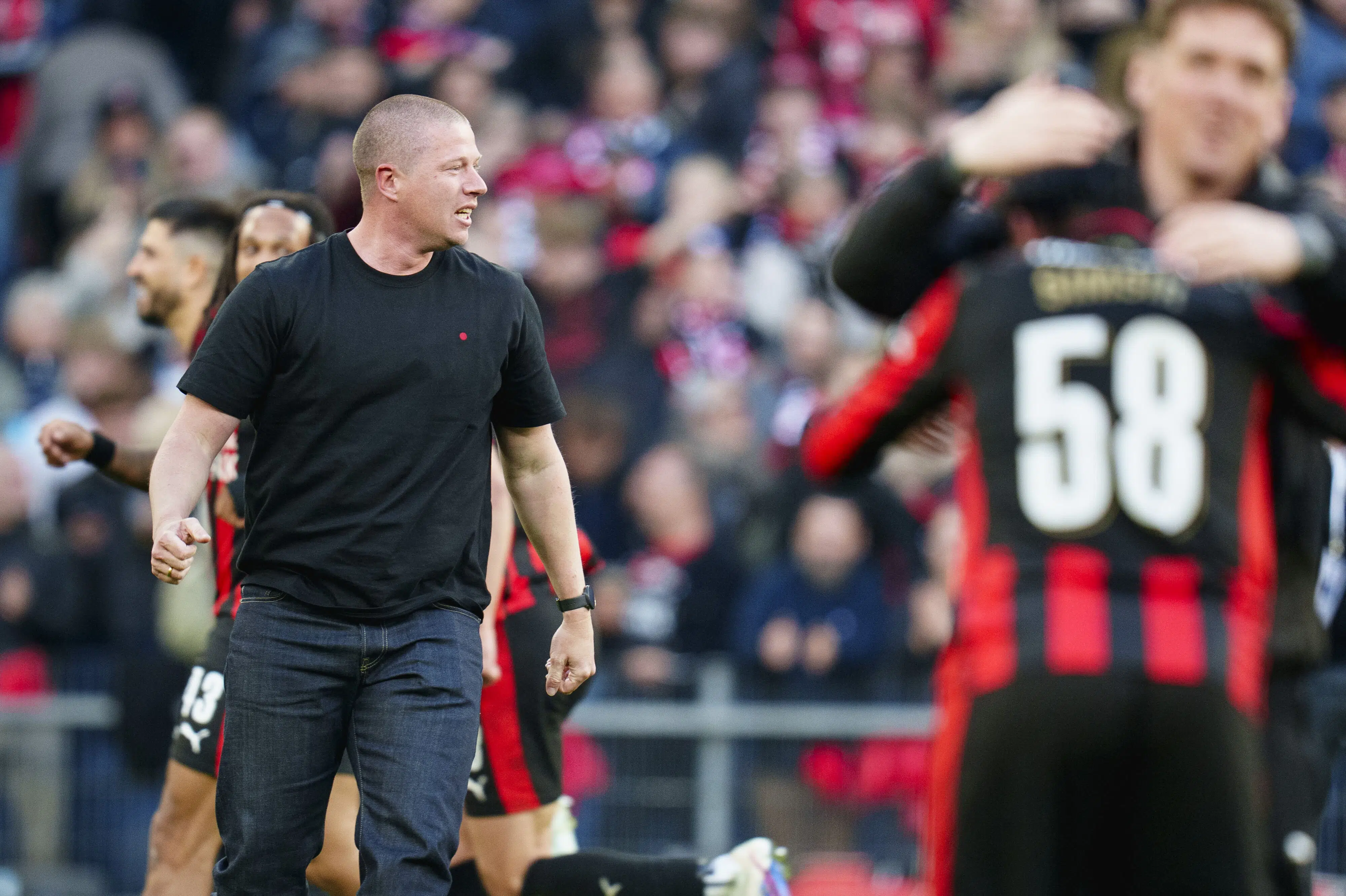 Karantæneramt FCM-træner led på tribunen inden pokaltriumf