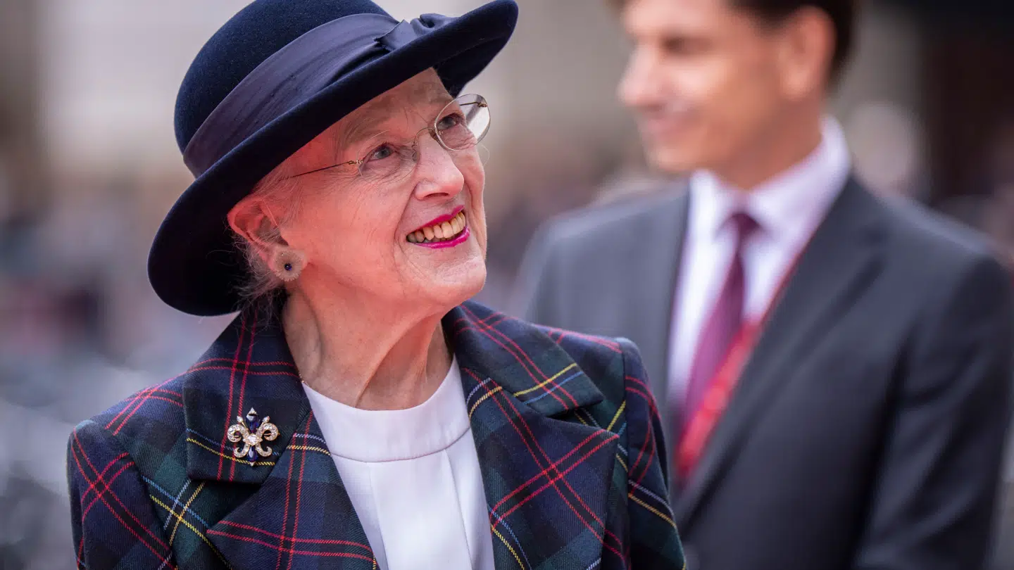Dronning Magrethe er efter omstændighederne 'velbefindende', oplyser Kongehuset i en pressemeddelelse.