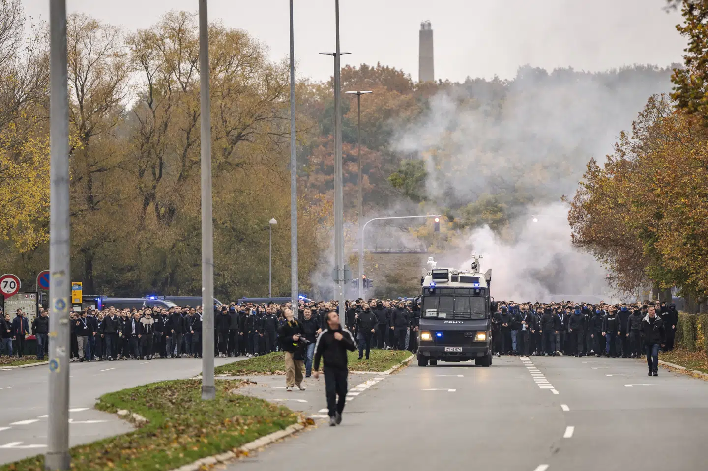 FCK's fans har ikke været i Brøndby siden efteråret 2024. Hvis de to hold mødes i Europa Playoff, vil kampen blive skubbet tre dage efter aftale med politiet. (Arkivfoto).