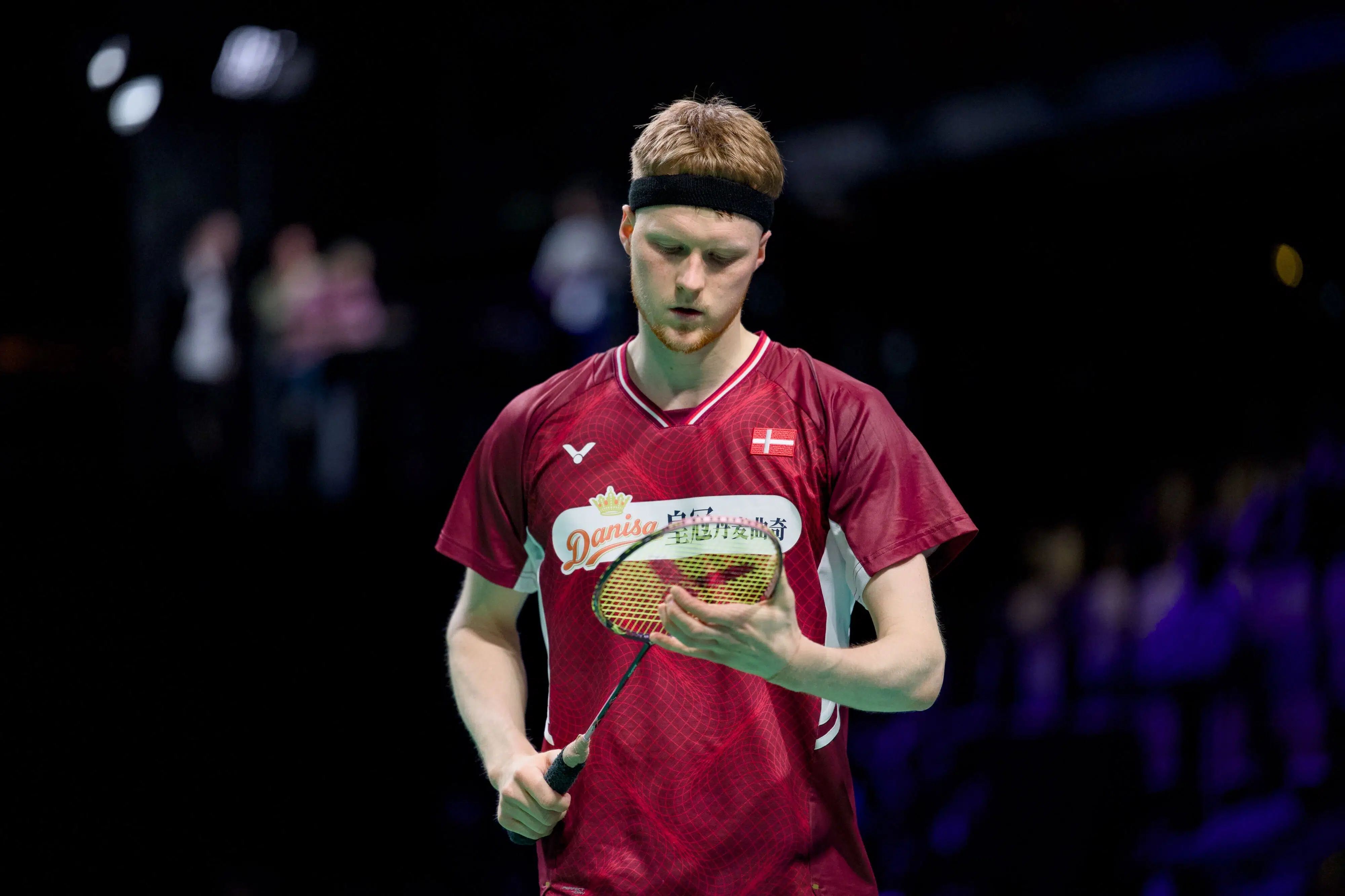 Verdensetter trækker sig og sender Antonsen i finalen