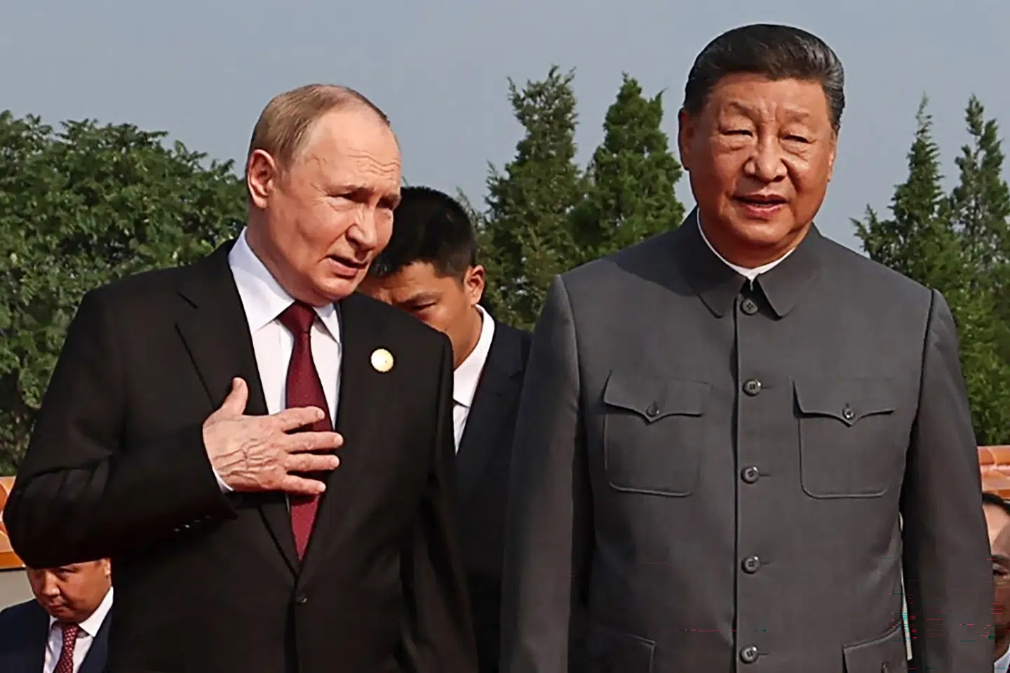 Putin og Xi står sammen ved en stor militærparade, der markerer
80-året for afslutningen på Anden Verdenskrig. Det var i september 2025. (Arkivfoto).