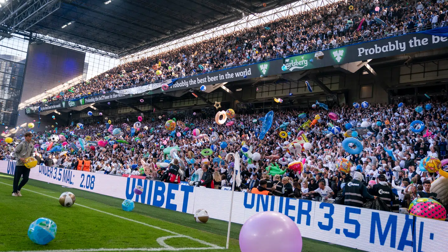 FCK fans med badedyr tilbage i 2022.