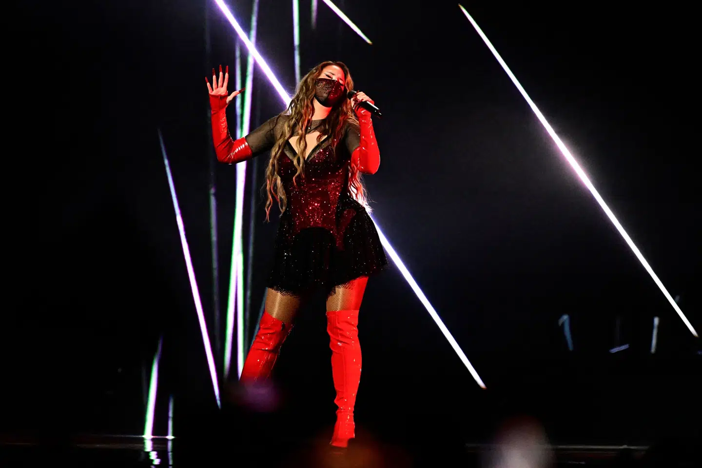 Theresa Rex fra Danmark har været med til at skrive Sveriges grandprixsang, "My System", til sangeren Felicia. Sverige er sammen med Irland de nationer, som med syv sejre hver har vundet Eurovision flest gange.