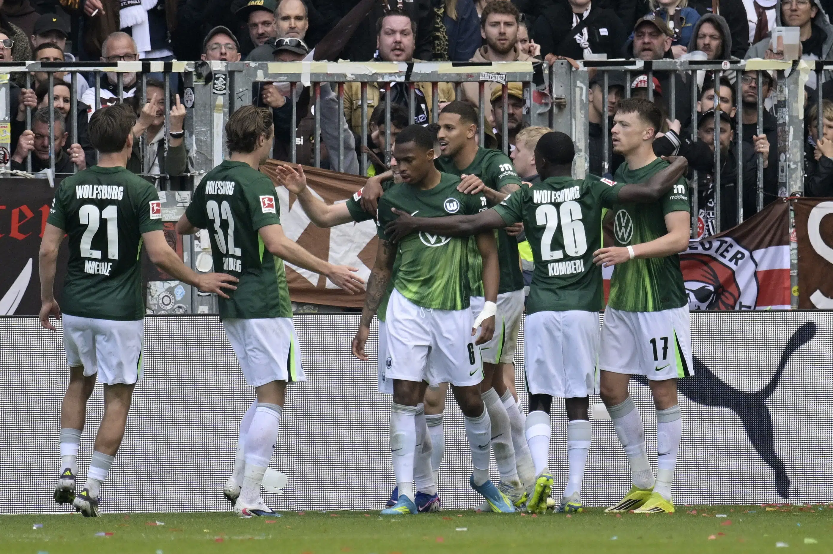 Wolfsburg klarer første hurdle i overlevelsesjagt