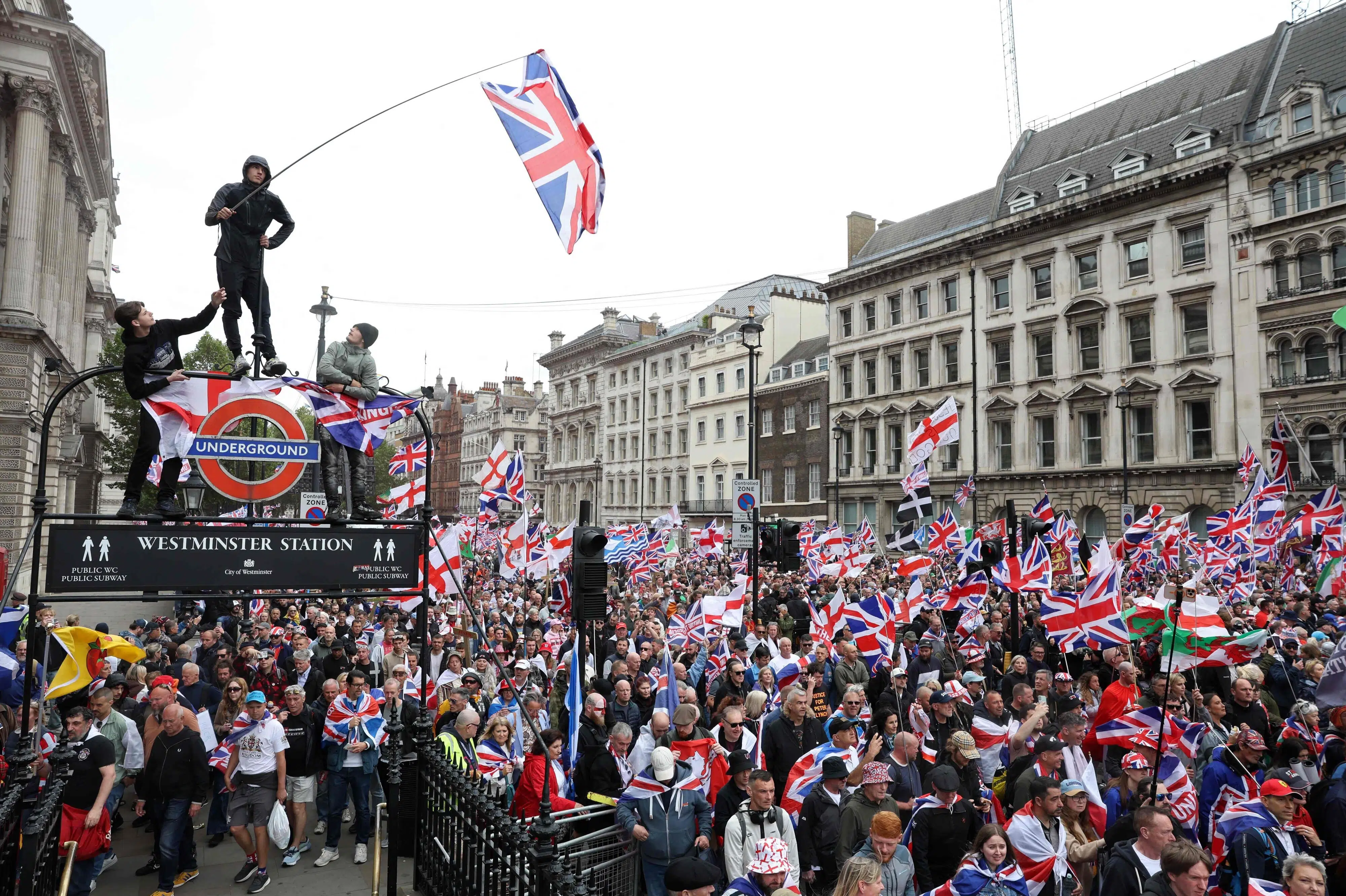 43 personer er anholdt under demonstrationer i London