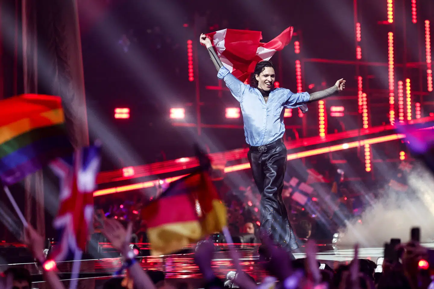 Fagjuryerne og tv-seerne var uenige om Danmarks Eurovision-bidrag. Mens de norske tv-seere ønskede Danmark som Eurovision-vinder, var flere andre lande knap så begejstrede. Dermed endte Søren Torpegaard Lunds sang "Før vi går hjem" på en samlet syvendeplads.