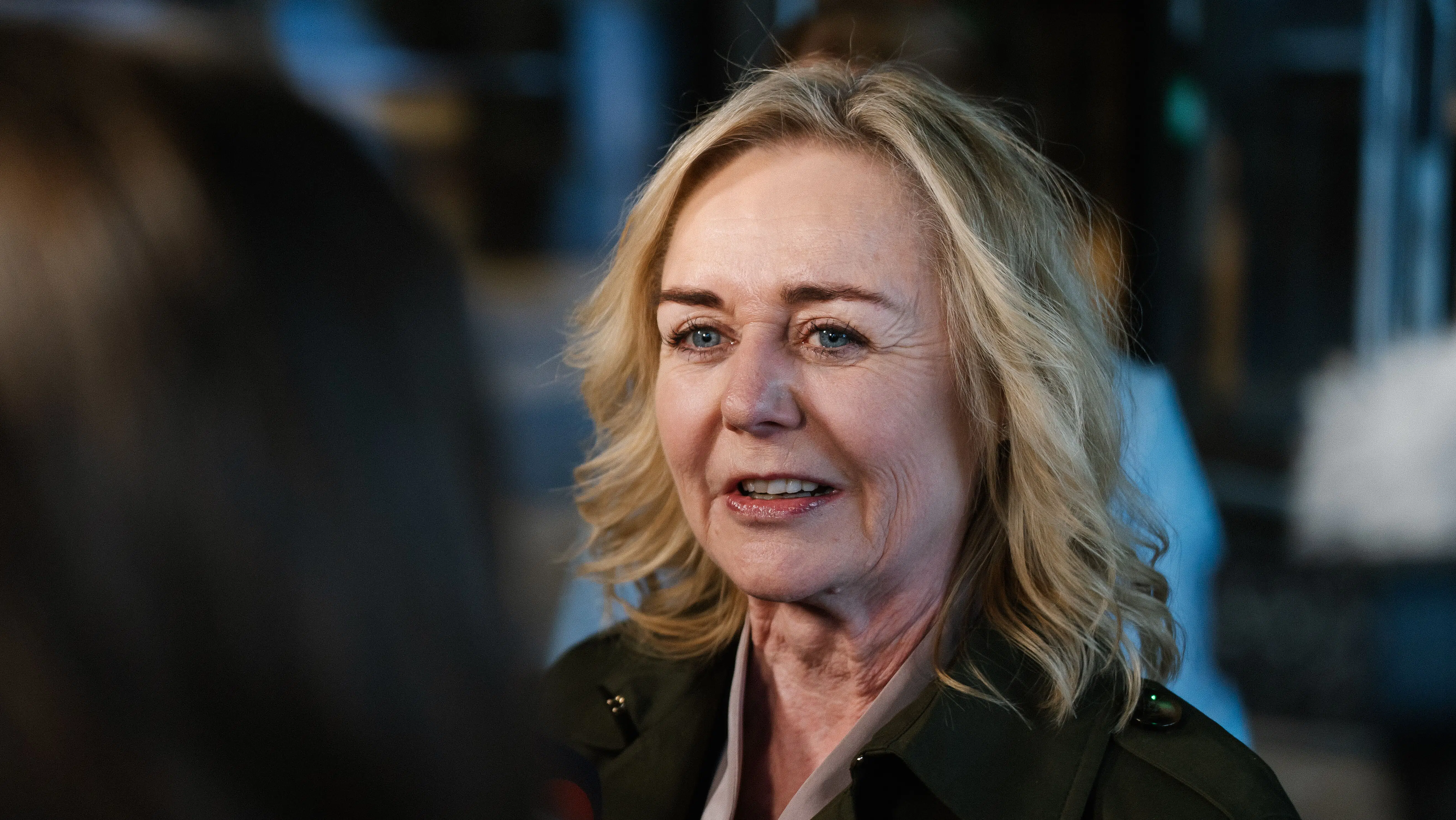 Mona Juul melder ud om forhandlinger