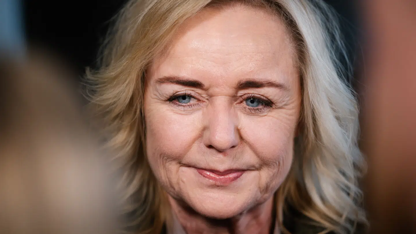 Mona Juul (K) vil vise, at det ikke bliver hende, der stopper en bred regering over midten, lyder det fra Qvortrup.
