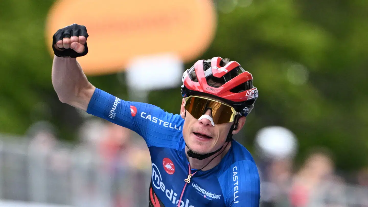 Jonas Vingegaard satte alle konkurrenter til vægs på 9. etape af Giro d'Italia.