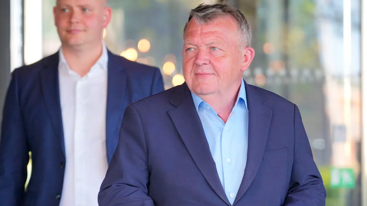 Lars Løkke Rasmussen og Jakob Engel-Schmidt (M) efter søndagens regeringsforhandlinger på Hotel Scandic Spectrum i København.