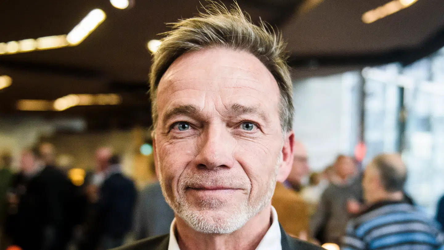 Søren Kaster blev kendt som både tv-vært og kommunikationsekspert.