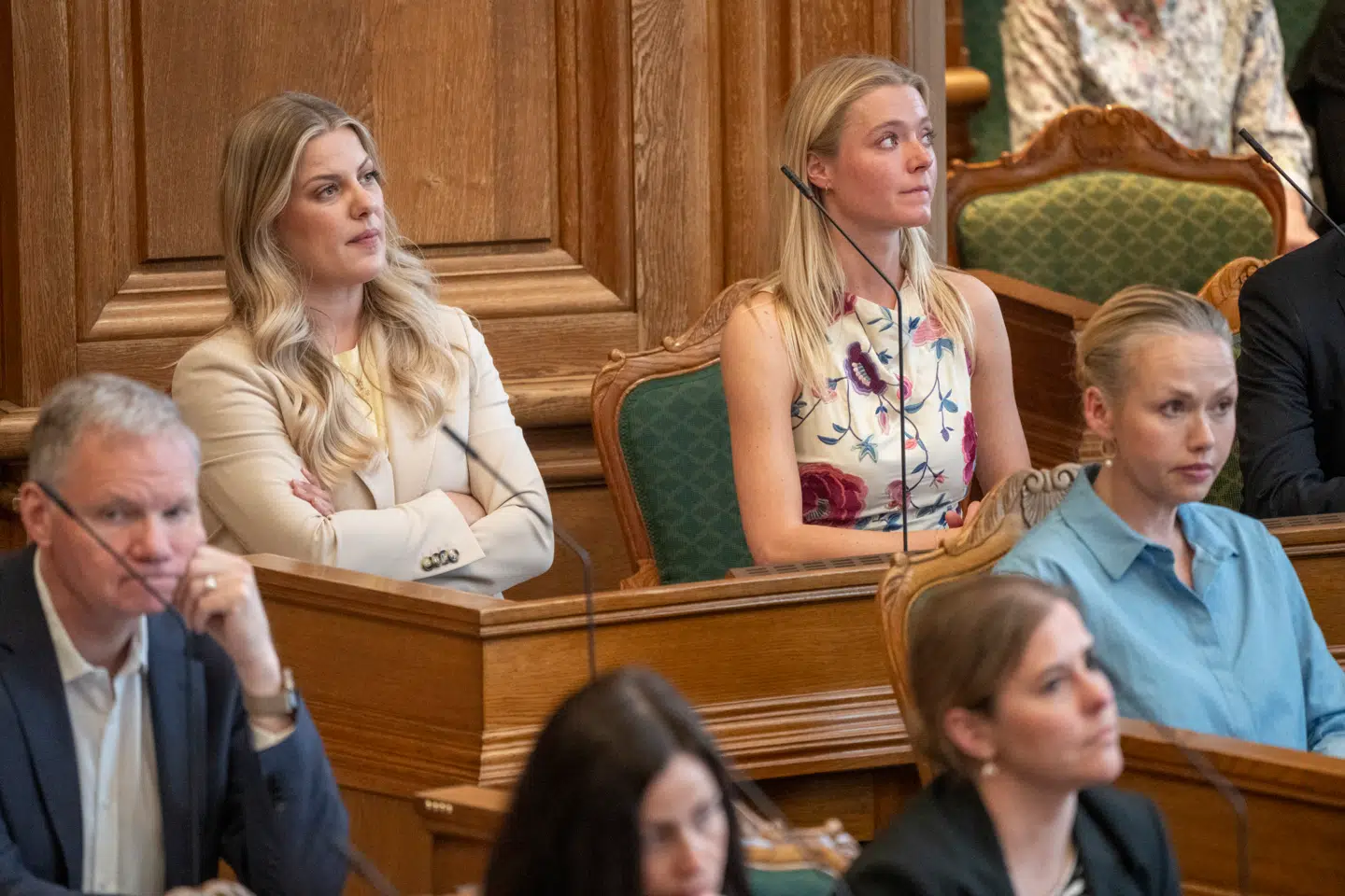 Venstres Amanda Heitmann (til venstre) blev valgt ind i Folketinget i marts og har blandt andet en fortid i Europa-Parlamentet.