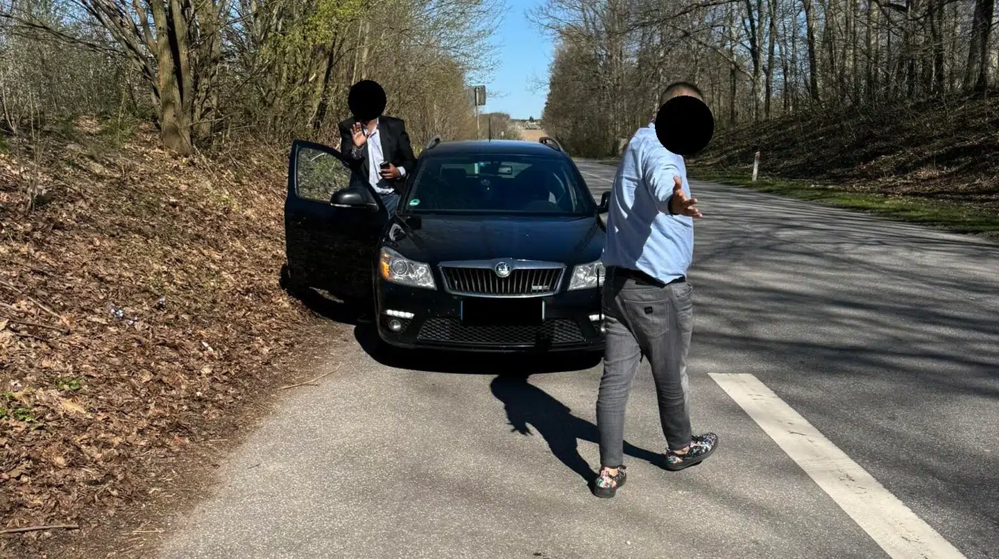Her er et billede fra René, der mødte de her tricktyve, som også forsøgte udsætte ham for tricktyveriet