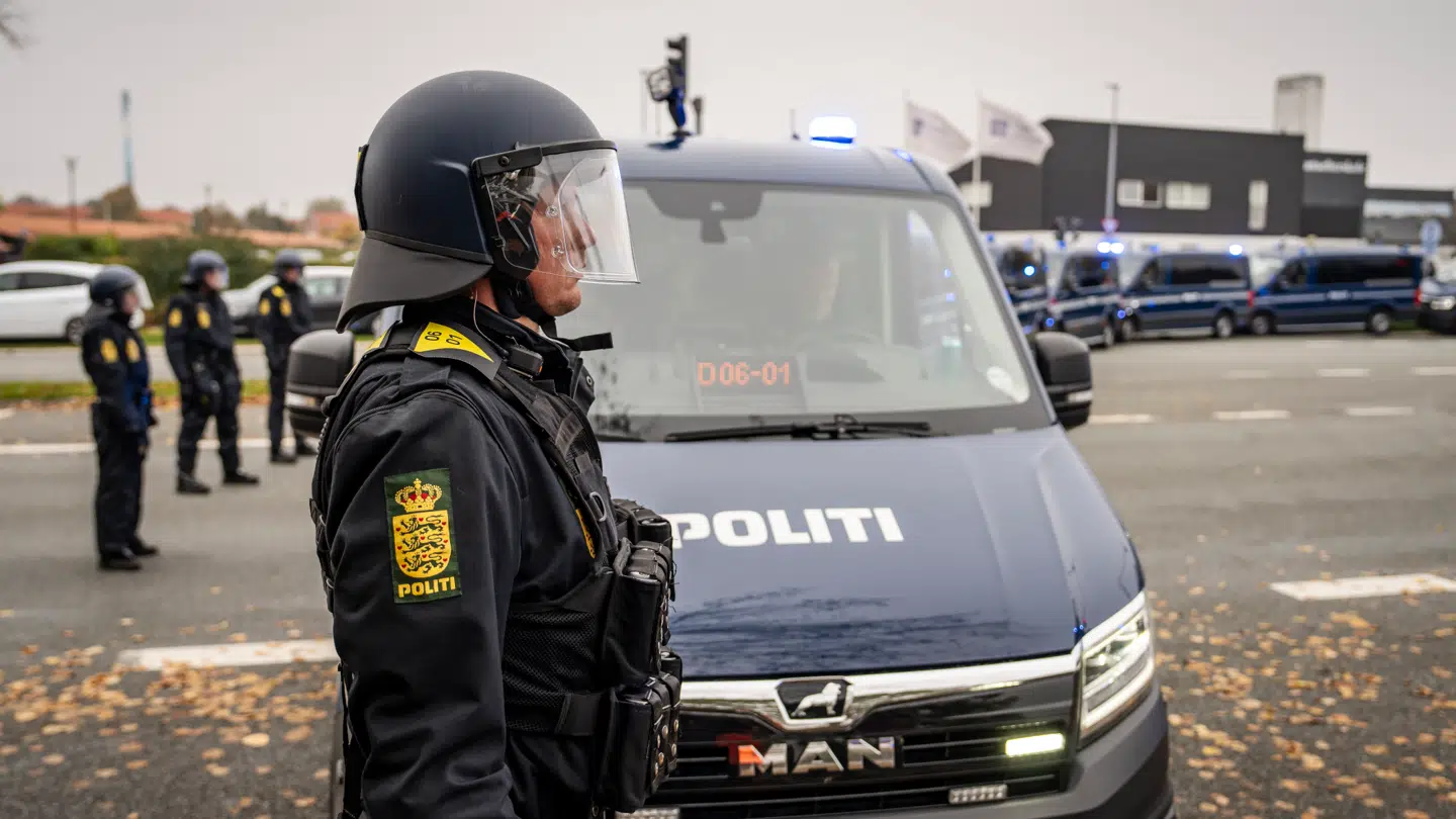 Politiet indfører visitationszone i området omkring Brøndby Stadion.