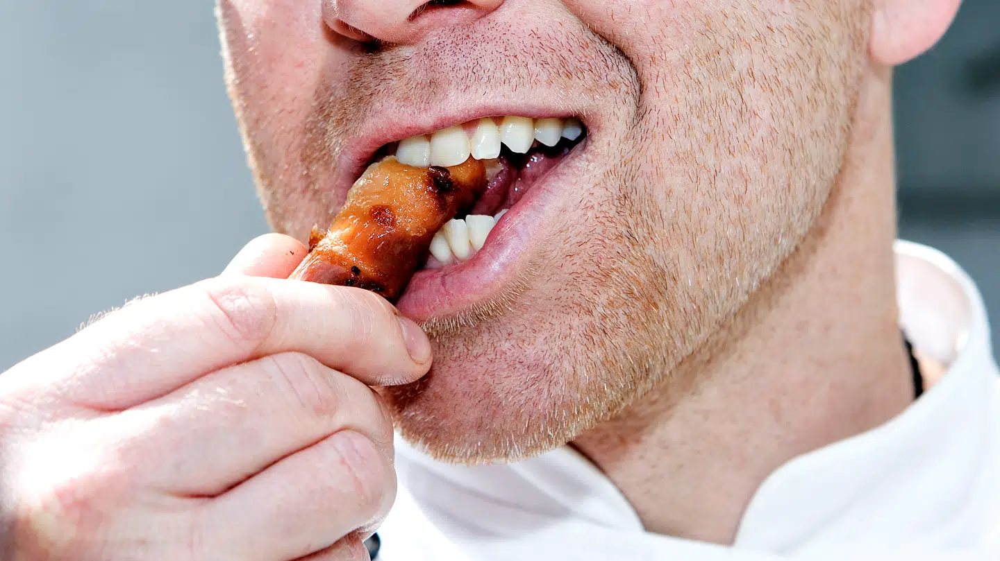 Grillsæsonen er skudt i gang, og denne gang bider du formentlig i væsentlig billigere pølser.
