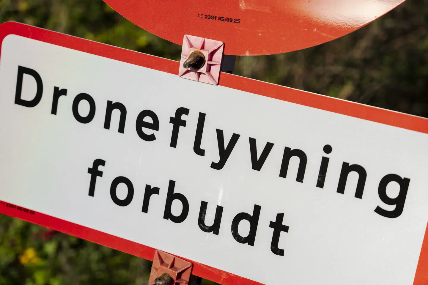 Efter hændelser i dansk luftrum sidste år har der været kritik af regeringen og myndighederne for at stå magtesløse til og ikke nedtage droner. Ifølge dokumenter, som DR har fået indsigt i, forsøgte Forsvaret at nedtage doner "i enkelte tilfælde". (Arkivfoto).