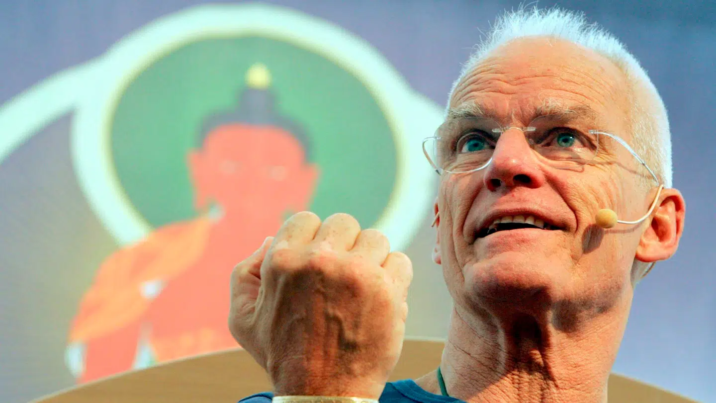 Den danske lama, Ole Nydahl, er en af de vigtigste skikkelser i den vestlige buddhisme. Nu er han død.