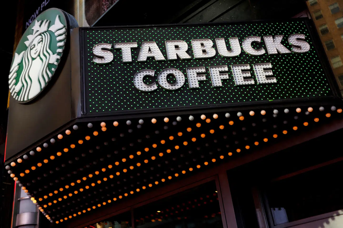 Den 18. maj lancerede Starbucks Korea en serie kaffekrus kendt som "Tank tumblers" og brugte ordene "Tank Day", der vakte minder om en massakre præcis 46 år tidligere i Sydkorea. (Arkivfoto).