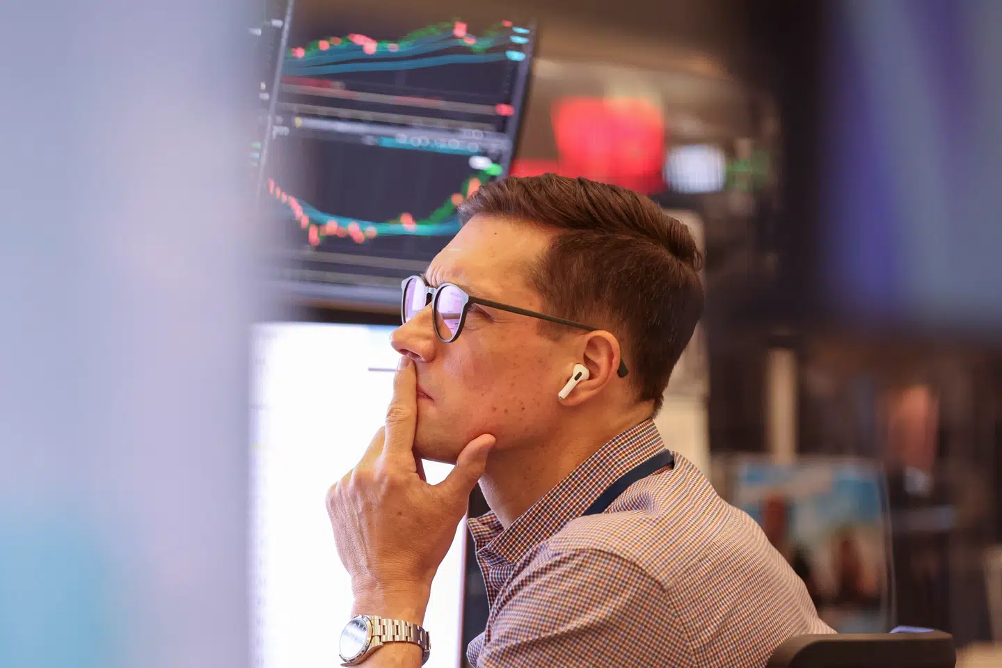 Investorerne på Wall Street er stadig tilbøjelige til at trykke på købsknappen, selvom aktierne nærmer sig rekordhøje niveauer.