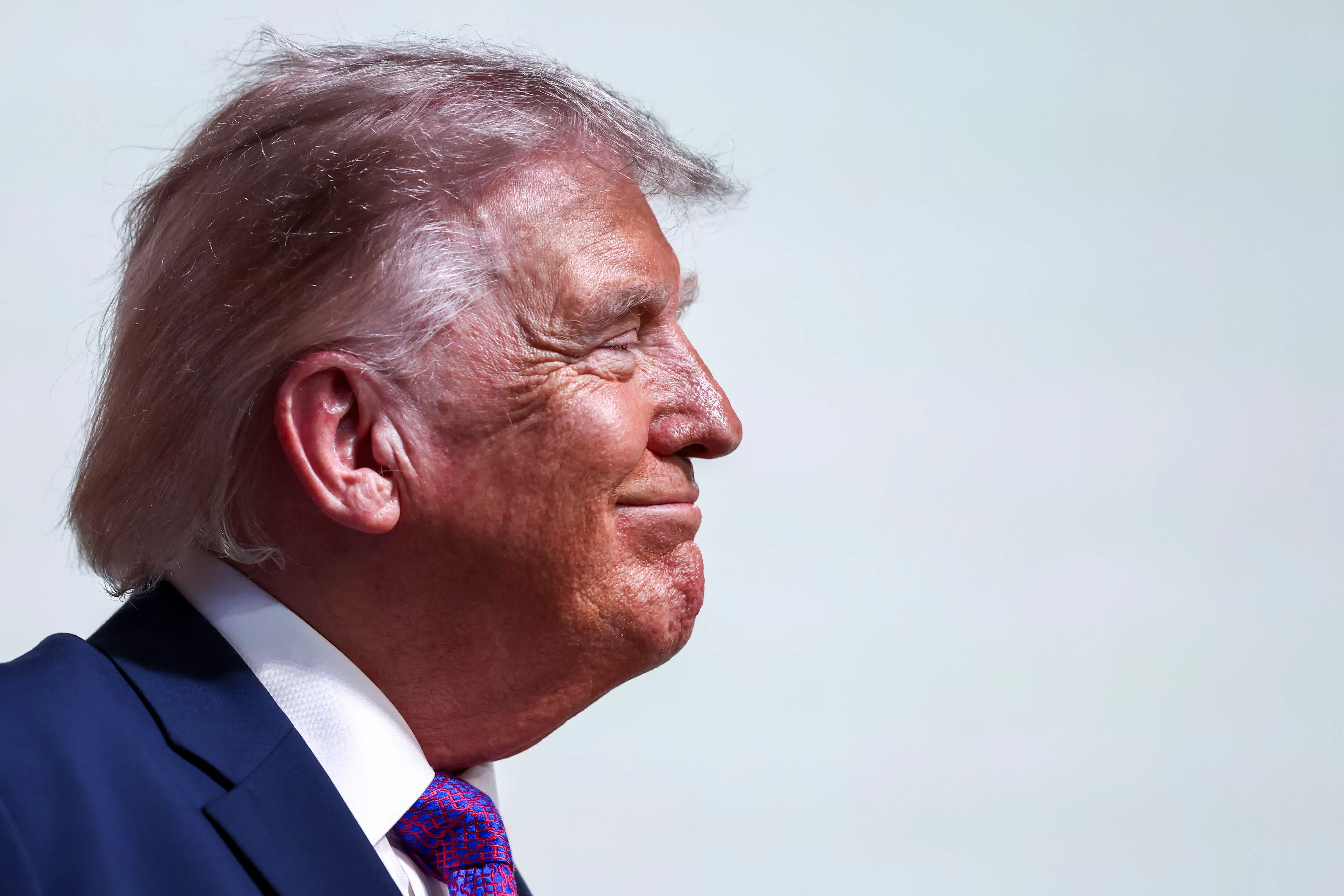 Valget er udråbt til »kampen om MAGAs sjæl« – og i nat traf Trump en beslutning, der chokerede partifæller
