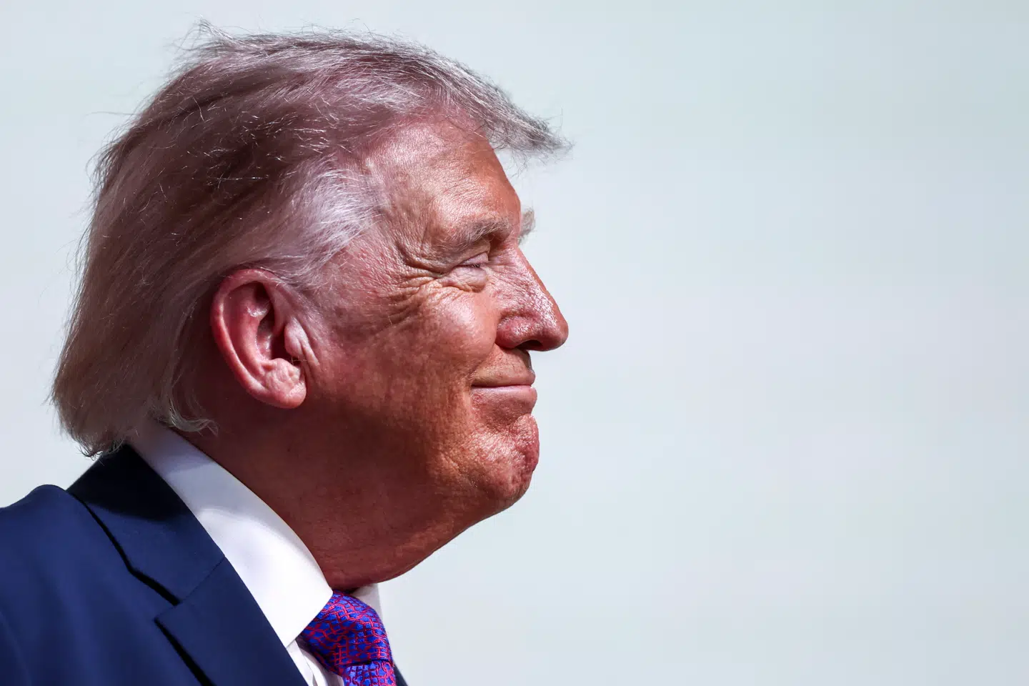 Trump har droppet sit søgsmål mod de amerikanske skattemyndigheder til gengæld for at få en ny milliardfond.