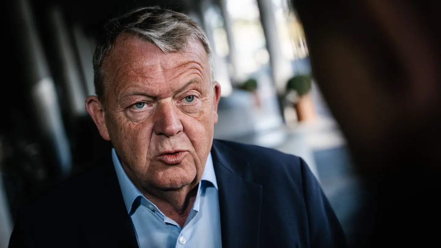 Der er lagt en presbold på Moderaternes formand Lars Løkke Rasmussen med dagens udmelding fra Troels Lund Poulsen om en mulig V-LA-K-regering, mener B.T.s politiske kommentator, Joachim B. Olsen.