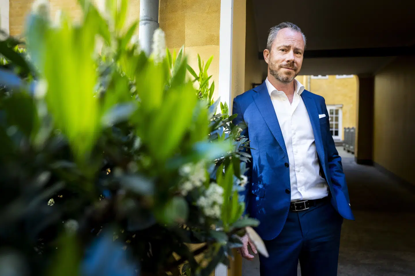 Jakob Ellemann-Jensen udkommer med bogen "Udvalgte kolbøtter", hvor han ser tilbage på sin politiske karriere, der sluttede brat.