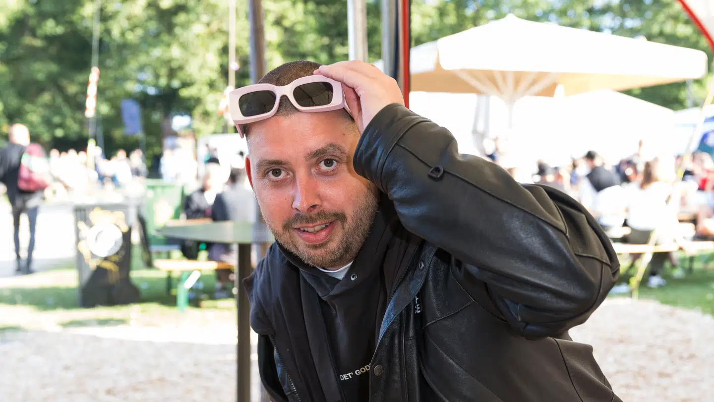 DJ Emil Lange har store nyheder fra privaten – han har bare ikke delt dem med offentligheden.