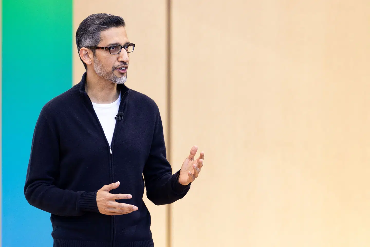 Googles administrerende direktør, Sundar Pichai, taler til selskabets årlige udviklerkonference tirsdag.