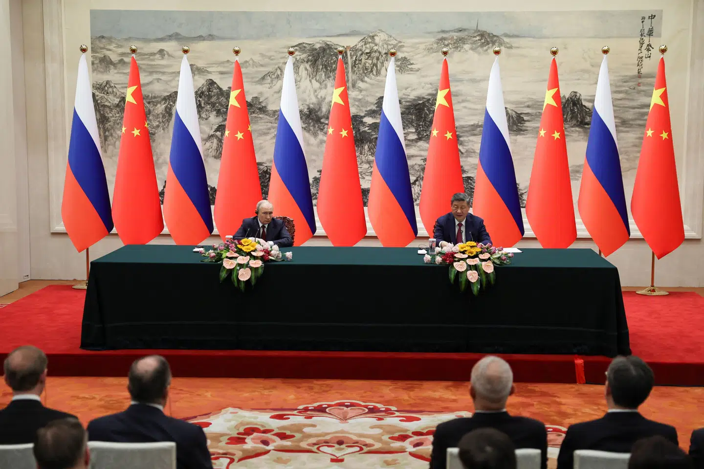 Putin og Xi kommer med en fælles udtalelse til pressen onsdag.
