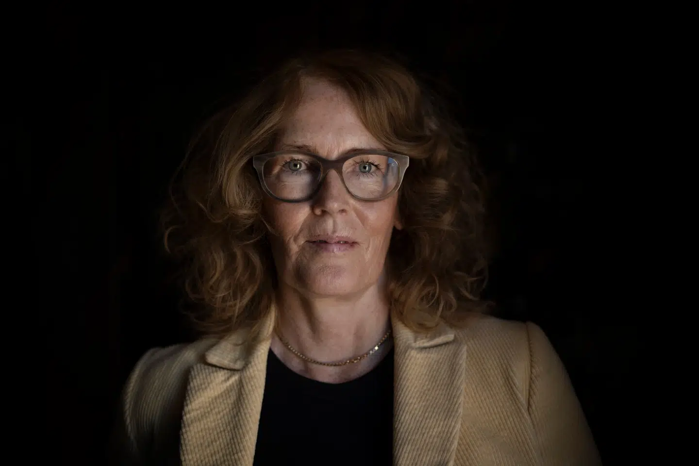 Katrine Sperlings historie er et godt eksempel på, hvordan mange i høje stillinger håndterer stress, fortæller en ekspert.