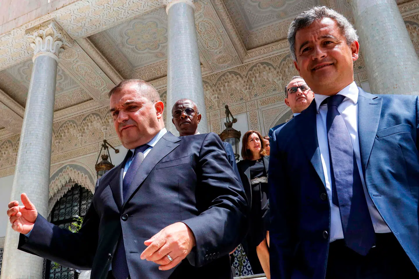 Algeriets justitsminister Lotfi Boudjemaa (til venstre) modtog Frankrigs justitsminister Gérald Darmanin (til højre) i Algiers tidligere på ugen. Foto: AFP, Scanpix