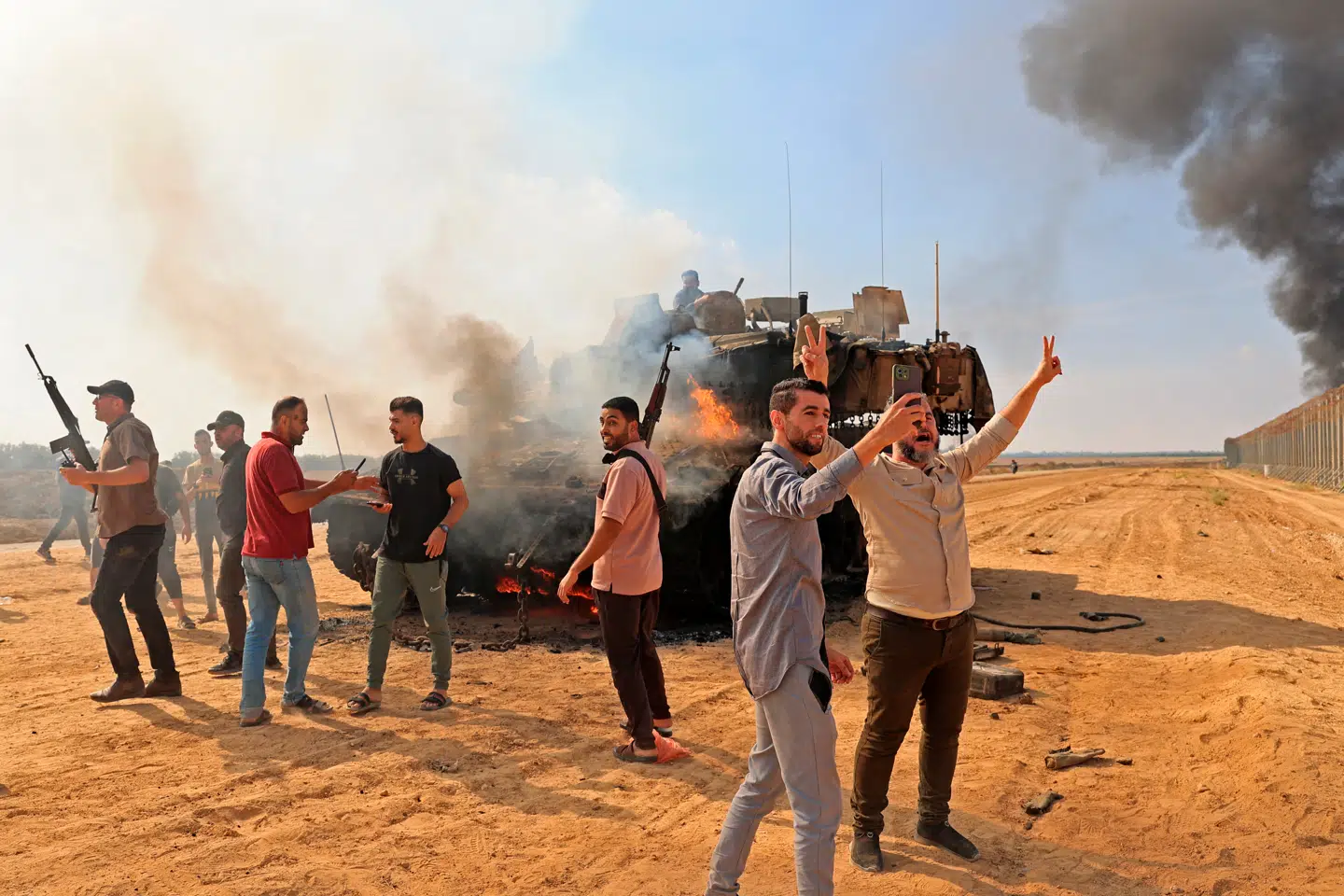 Hamas' stormløb på israelske landsbyer og kibbutzer langs grænsen til Gaza blev ikke kun den blodigste dag i Israels historie. Det var også et voldsorgie af massevoldtægter og andre seksuelle overgreb, dokumenterer ny rapport.