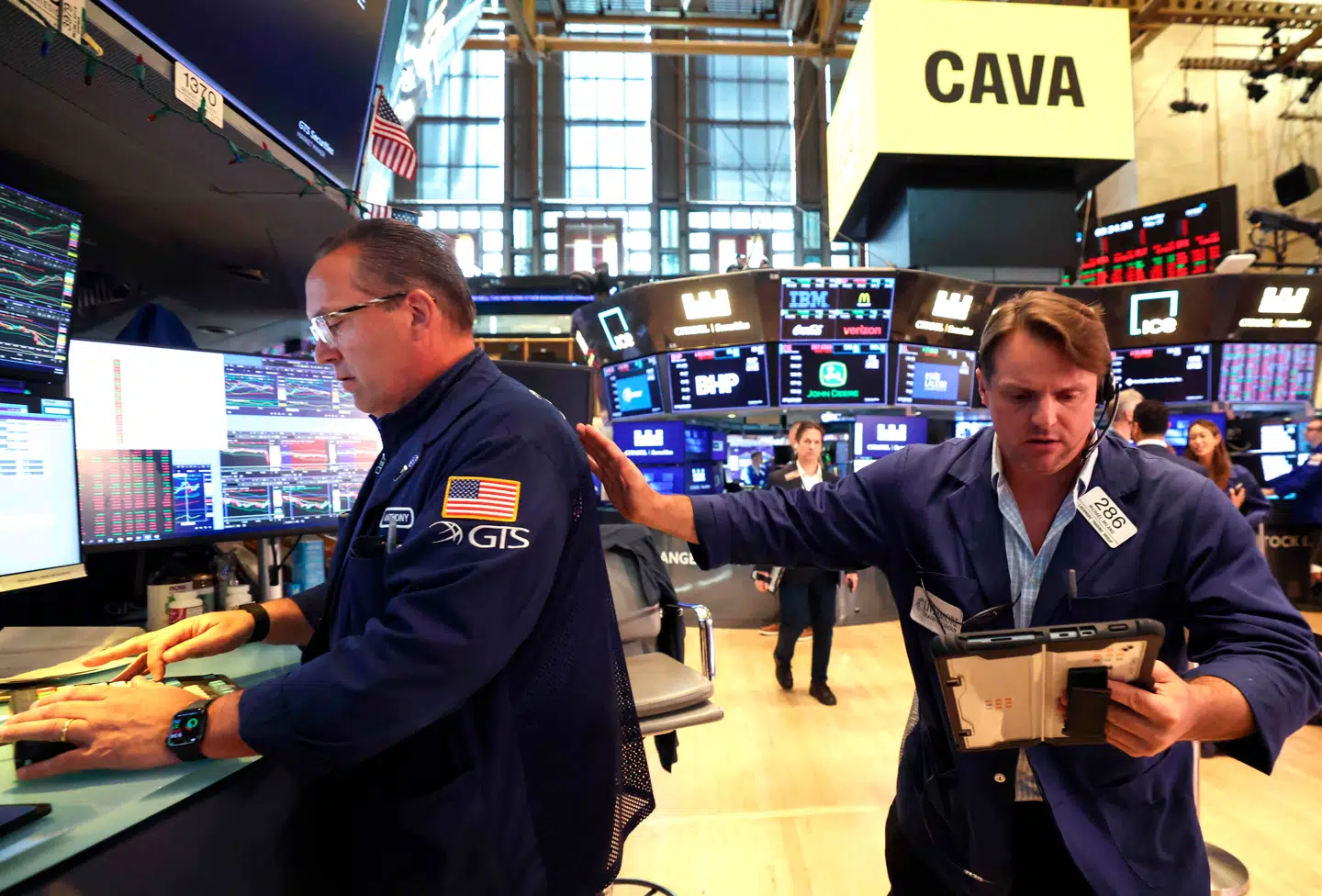 Investorerne på den amerikanske børs er i godt humør lige for tiden, og aktierne i USA fortsætter den stærke stime.