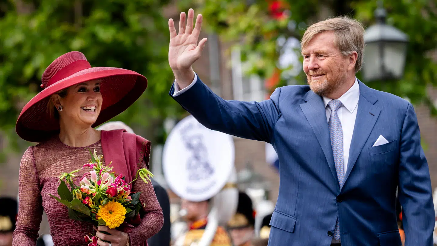 Det hollandske kongepar besøgte tirsdag provinsen Limburg. Her fortalte dronningen en meget privat historie.