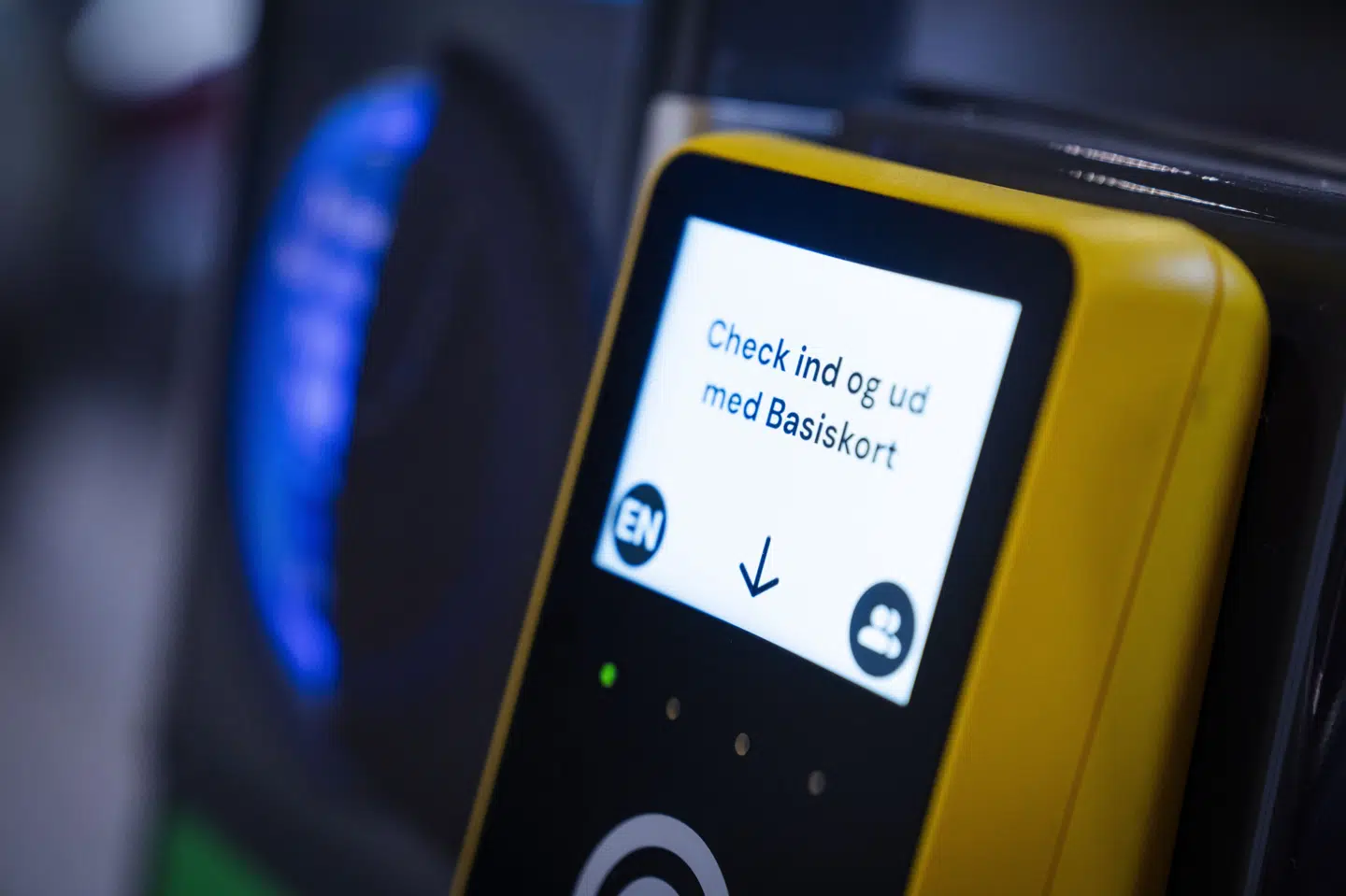 Hvis man også fremover gerne vil bruge et fysisk kort, når man rejser med offentlig transport, kan man anskaffe sig et basiskort. basiskortet og rejsekort-appen erstatter det fysiske Rejsekort, som lukker endeligt 29. juni. (Arkivfoto).