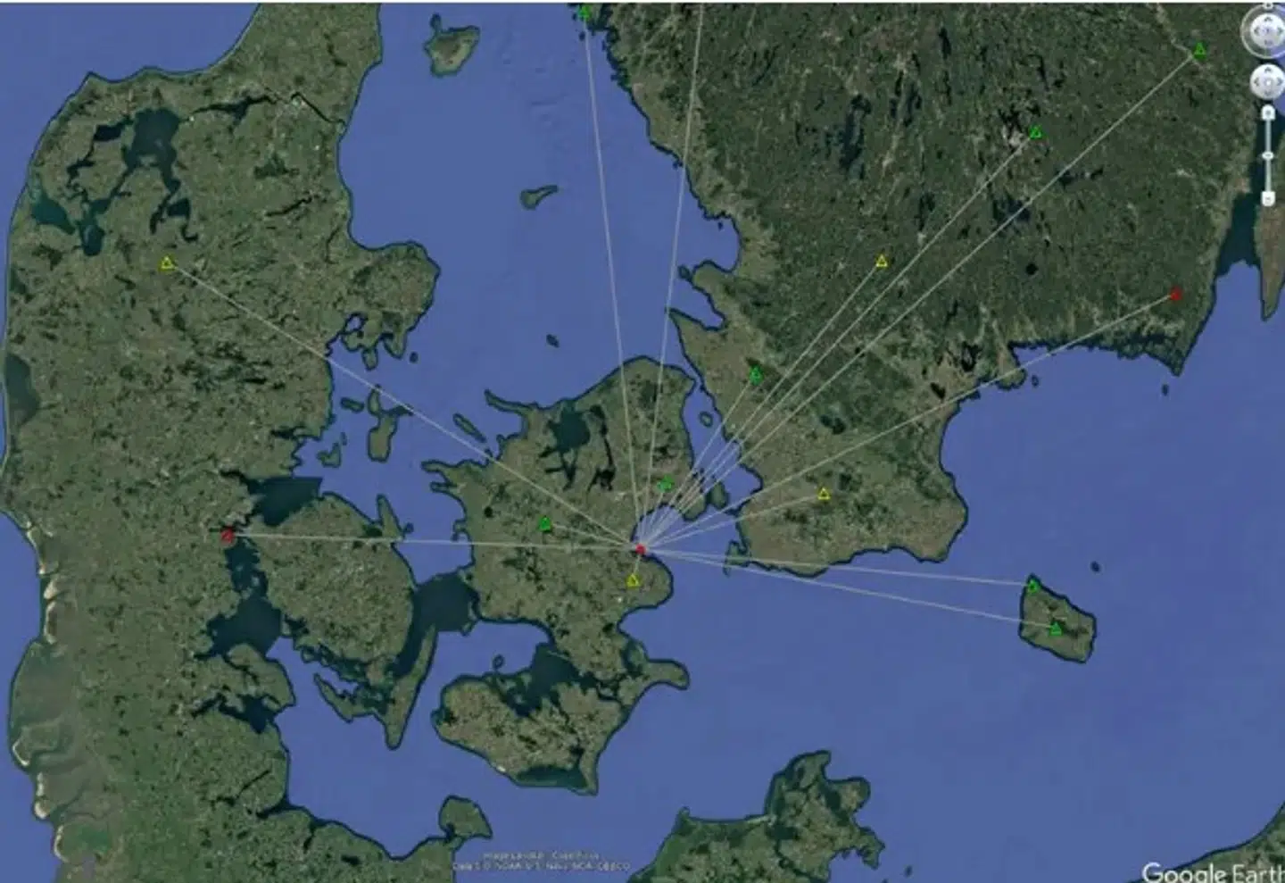 Her ses markering af epicenteret for onsdagens jordskælv, samt en oversigt over målestationer, hvor rystelserne blev registreret.
