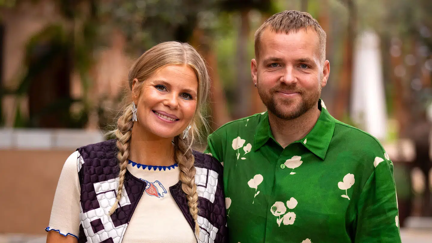 Værter på 'Hotel romantik' er Sofie Linde og Joakim Ingversen, der også danner par privat.