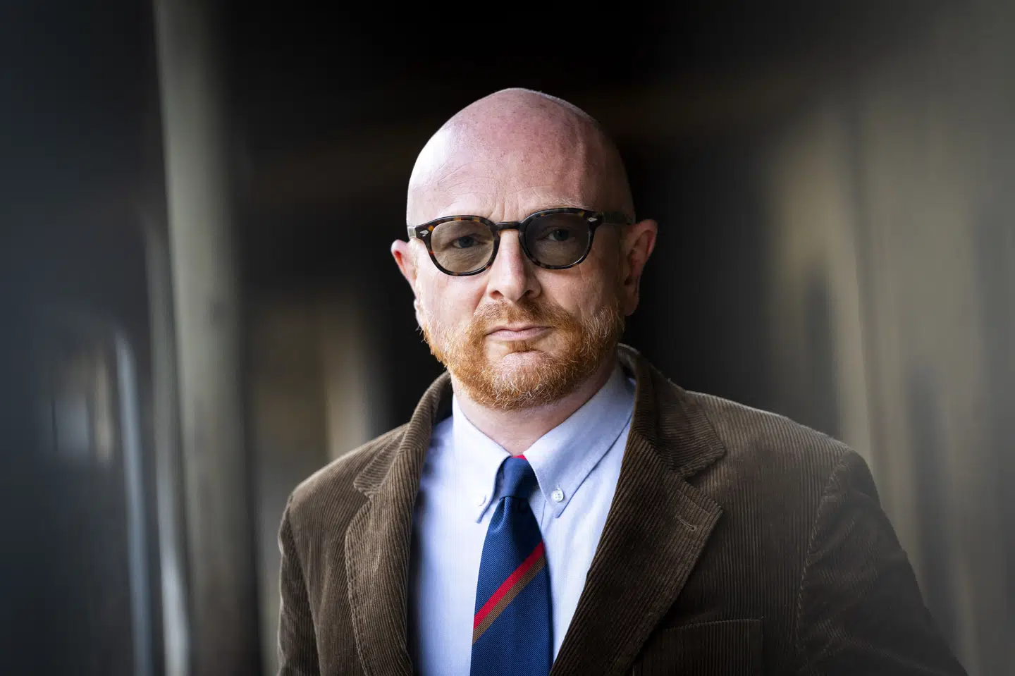 Chefredaktør på Frihedsbrevet Mads Brügger og to journalister på mediet er blevet dømt for at bryde et navneforbud i fire artikler. (Arkivfoto).