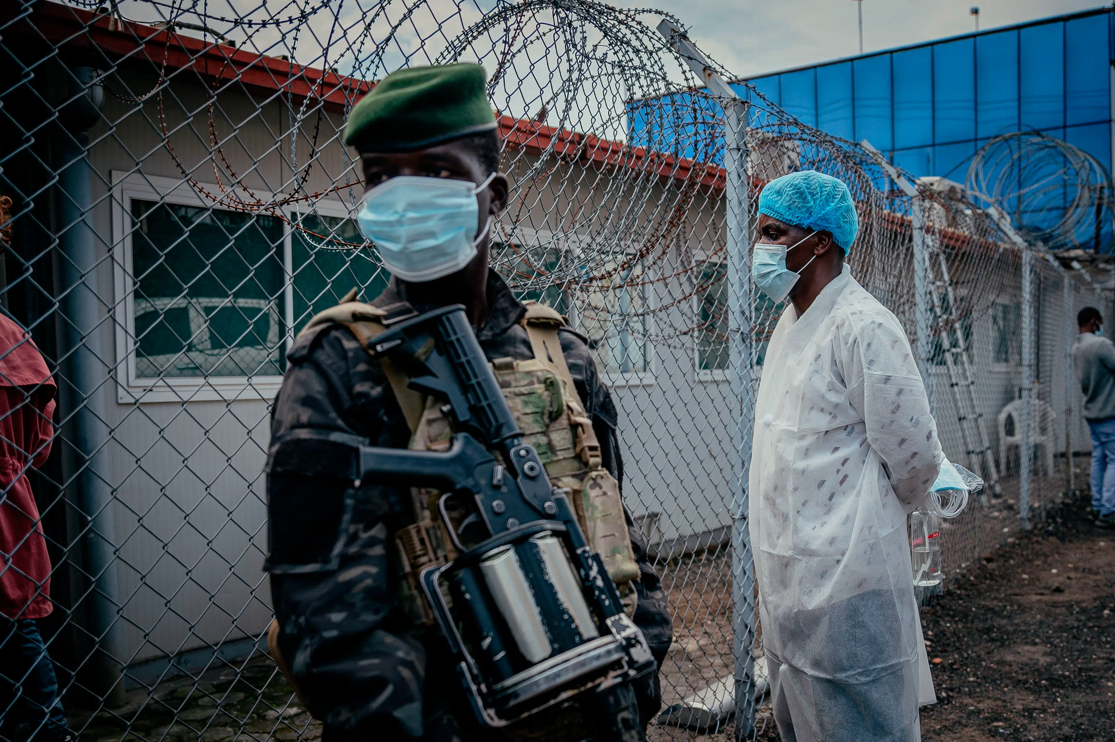 Ebola spreder sig i Congo, men oprørere og Islamisk Stat forsinker redningsarbejdet