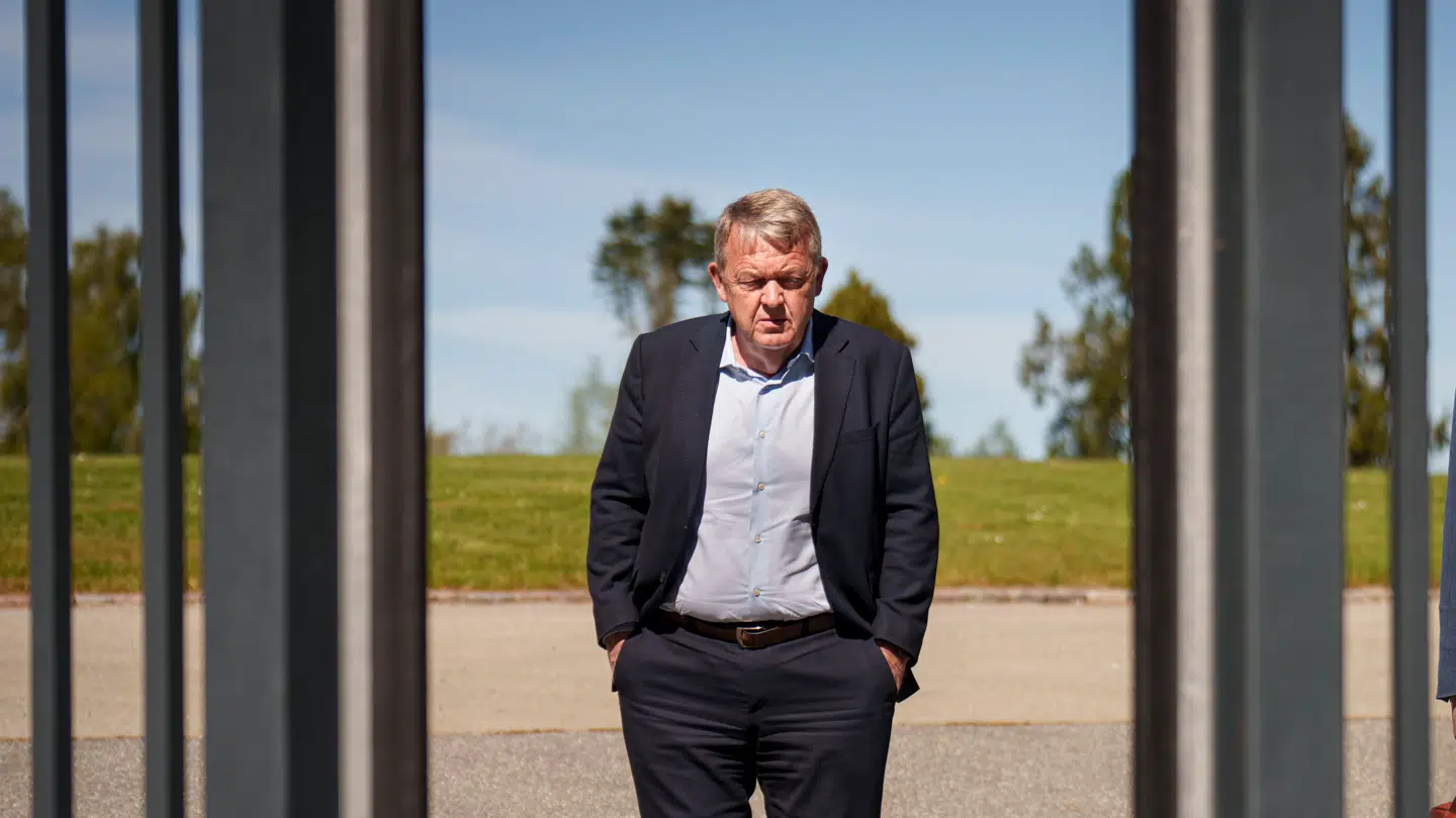 Løkke skal senest bekende kulør fredag klokken 16.30.