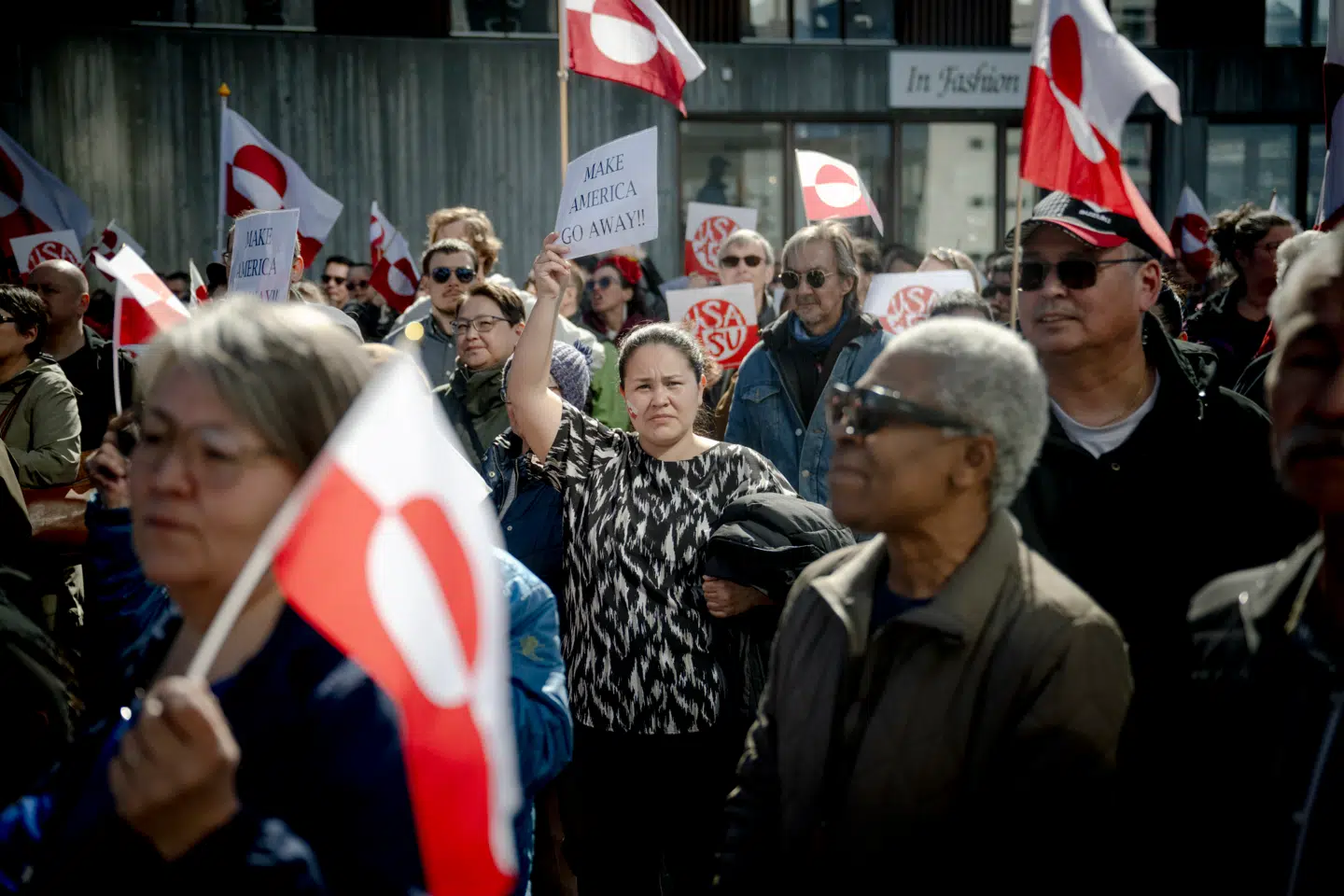 På Facebook-begivenheden for demonstrationen var under 200 tilmeldt. Langt flere mødte op torsdag eftermiddag.