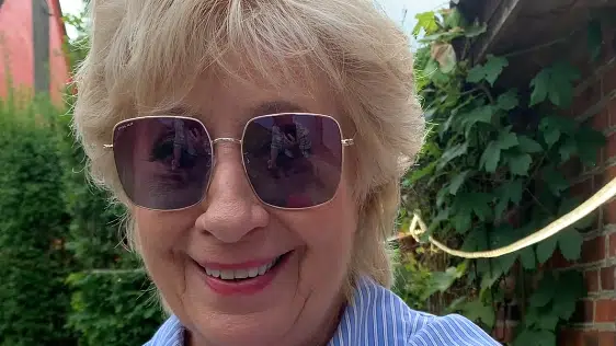Birthe Kjær afslører mobilvane: 'Jeg har en aftale med 'Siri'