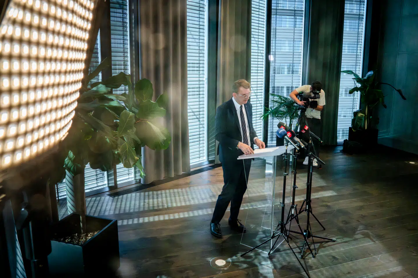 Troels Lund Poulsen præsenterede tirsdag en ny VLAK-regering. Fredag aften sagde Moderaternes formand, Lars Løkke Rasmussen, at partiet ikke støtter den regeringskonstellation.