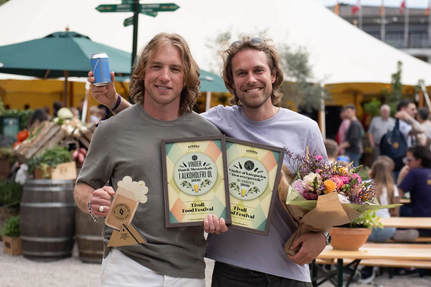 For andet år i træk vinder bryggeriet Åben prisen for Danmarks bedste alkoholfri øl. På billedet ses grundlægger af bryggeriet Philip Hulgaard og salgschef Niklas Bertelsen.