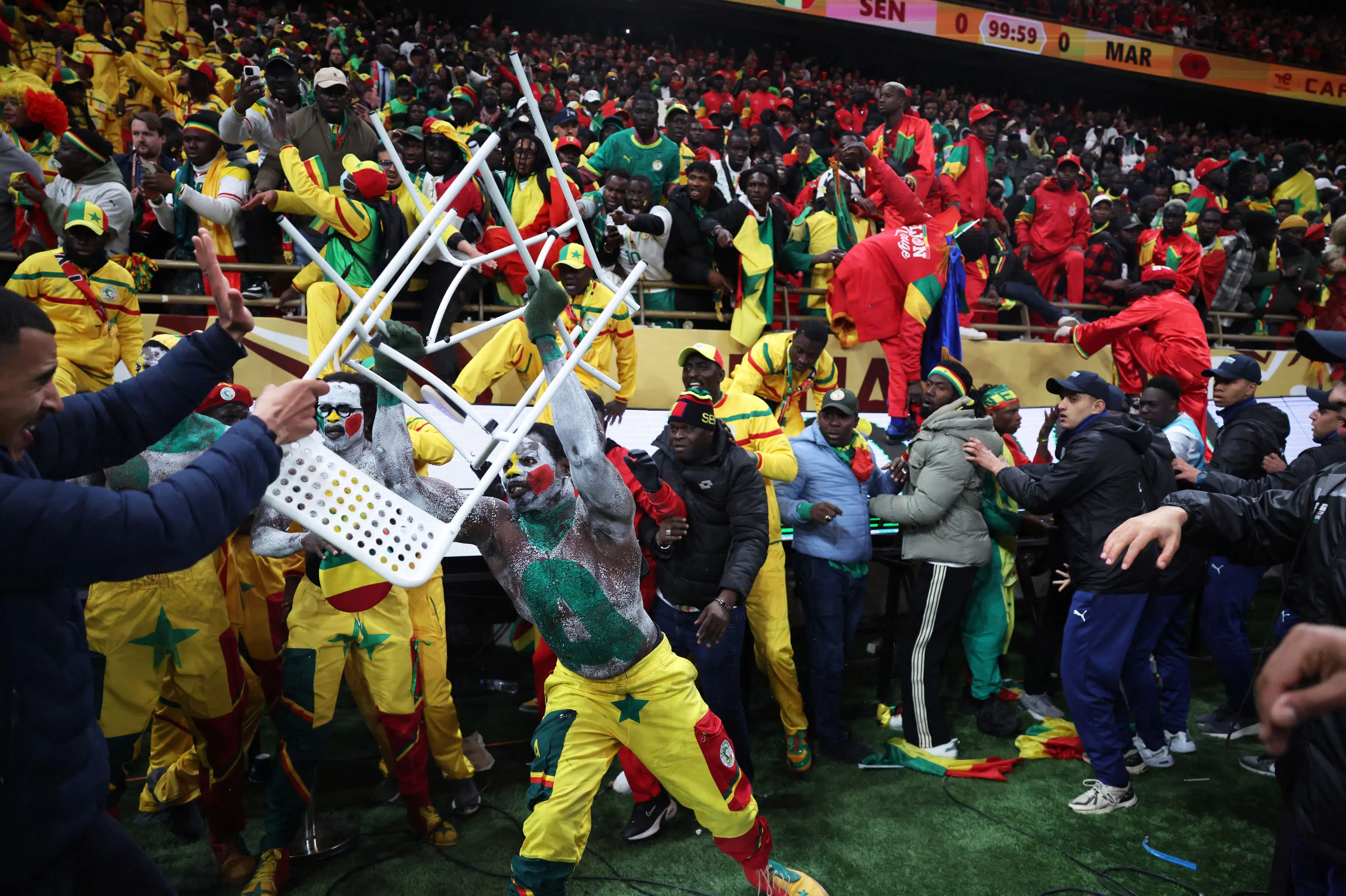 Konge benåder fængslede fans efter omstridt finale i Afrika