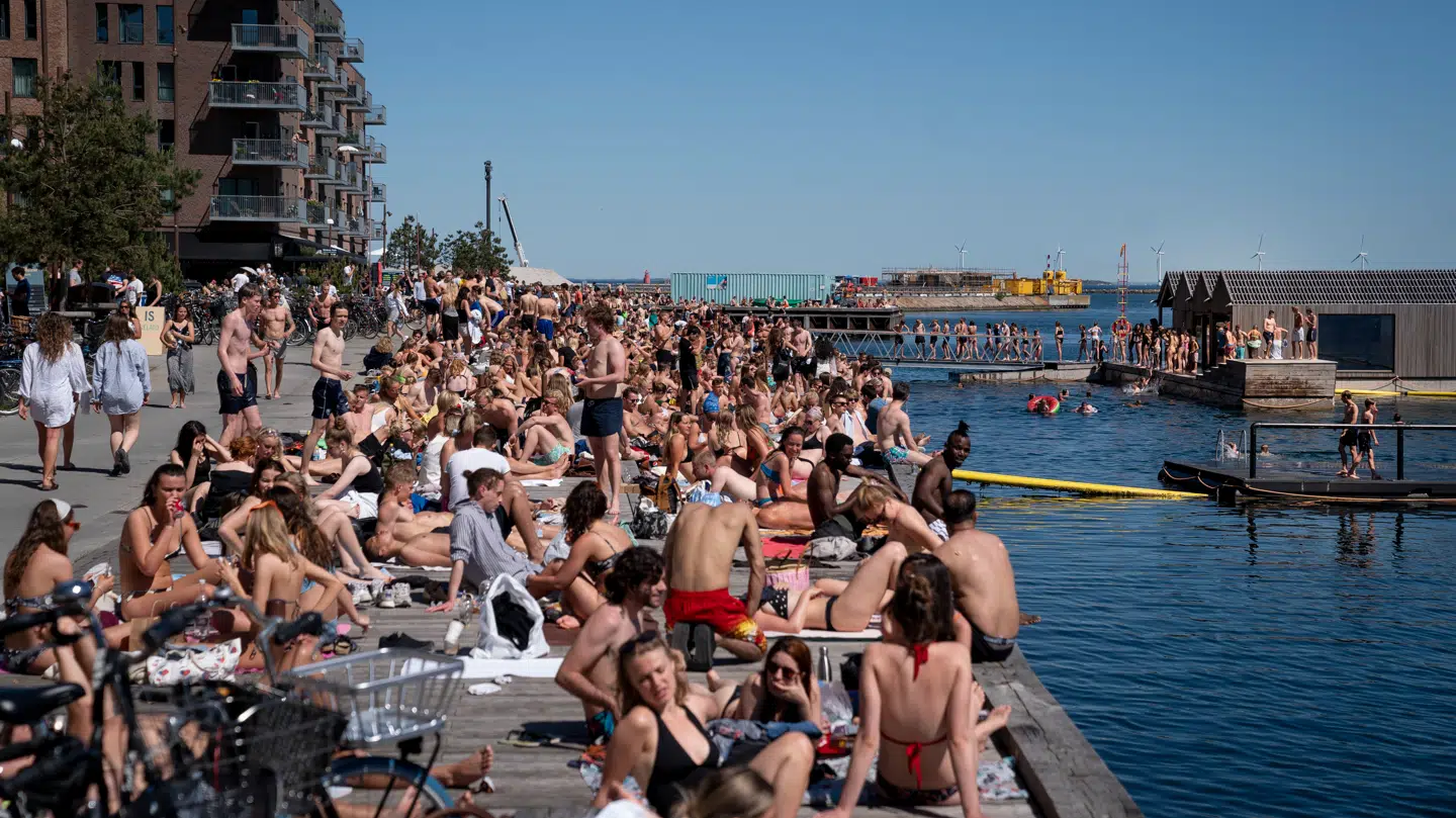 Søndag bliver endnu en flot dag med høje temperaturer, selvom det ikke på papiret bliver en sommerdag.