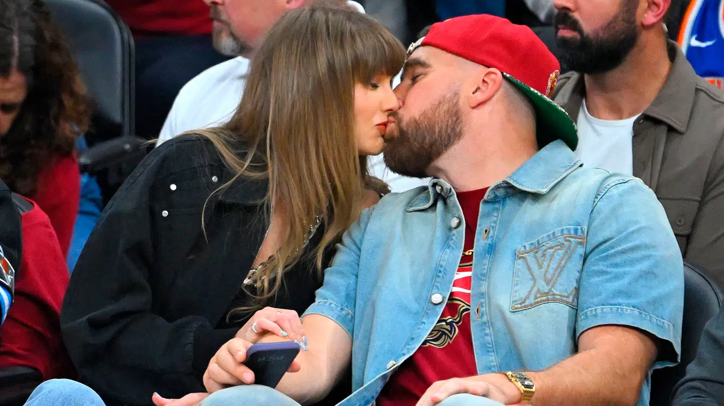 Taylor swift har tidligere udtalt, at Ed Sheeran skal synge til brylluppet.