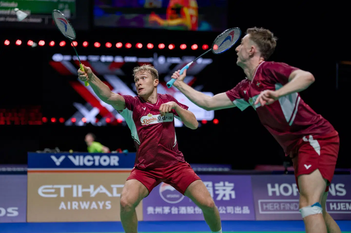 Mads Vestergaard (tv) og Daniel Lundgaard i aktion, hvor de danske herrer møder Sydkorea under Thomas Cup i badminton i Forum i Horsens fredag den 24. april 2026. (Foto: Frank Cilius/Scanpix 2026)